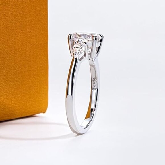 2.1cttw Oval Cut Moissanites 3 stone D Color VVS1 Clarity Engagement Ring - Picture 6 of 6